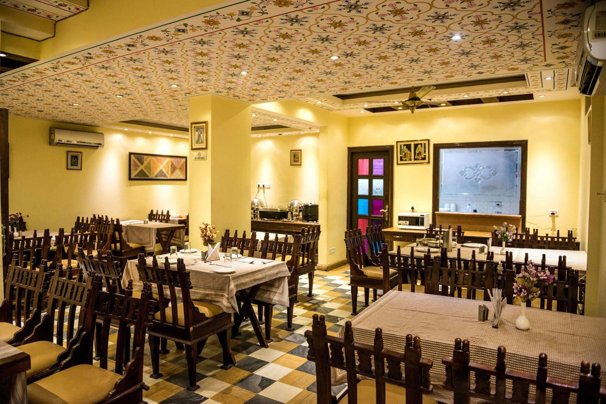 Rajputana Haveli - Jaipur Hotel Eksteriør billede